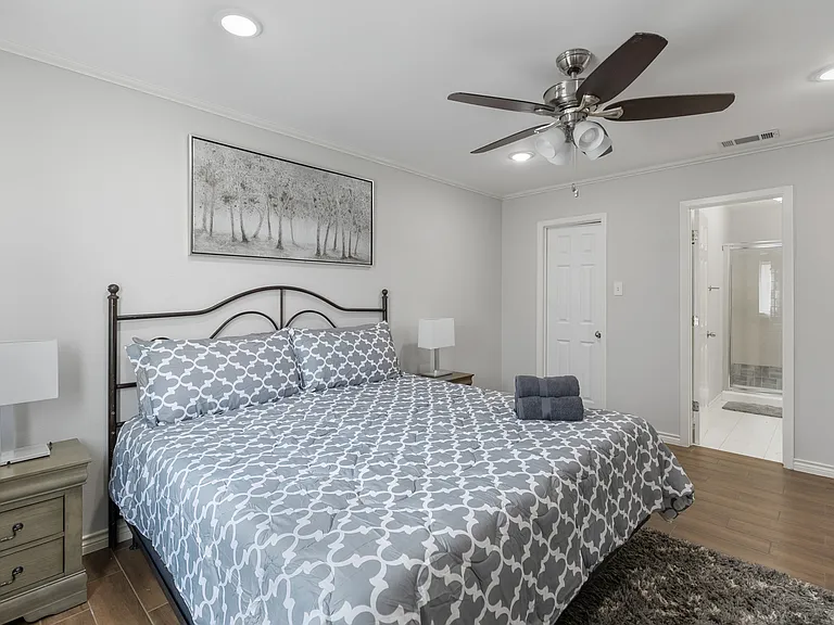 2620 Catalina Way — Photo 13