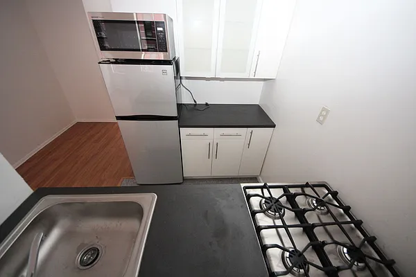 Rented by Jalca & Associates | media 85