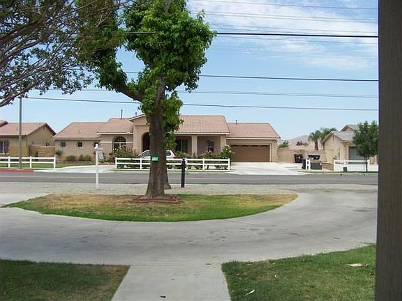 3rd image of 1050 N Palm Ave