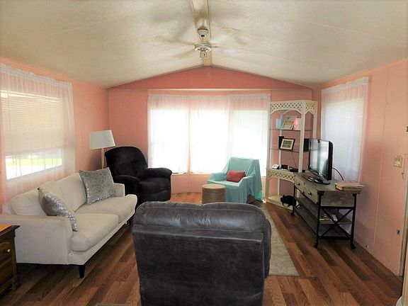 4th image of 3848 Tall Oaks Ln