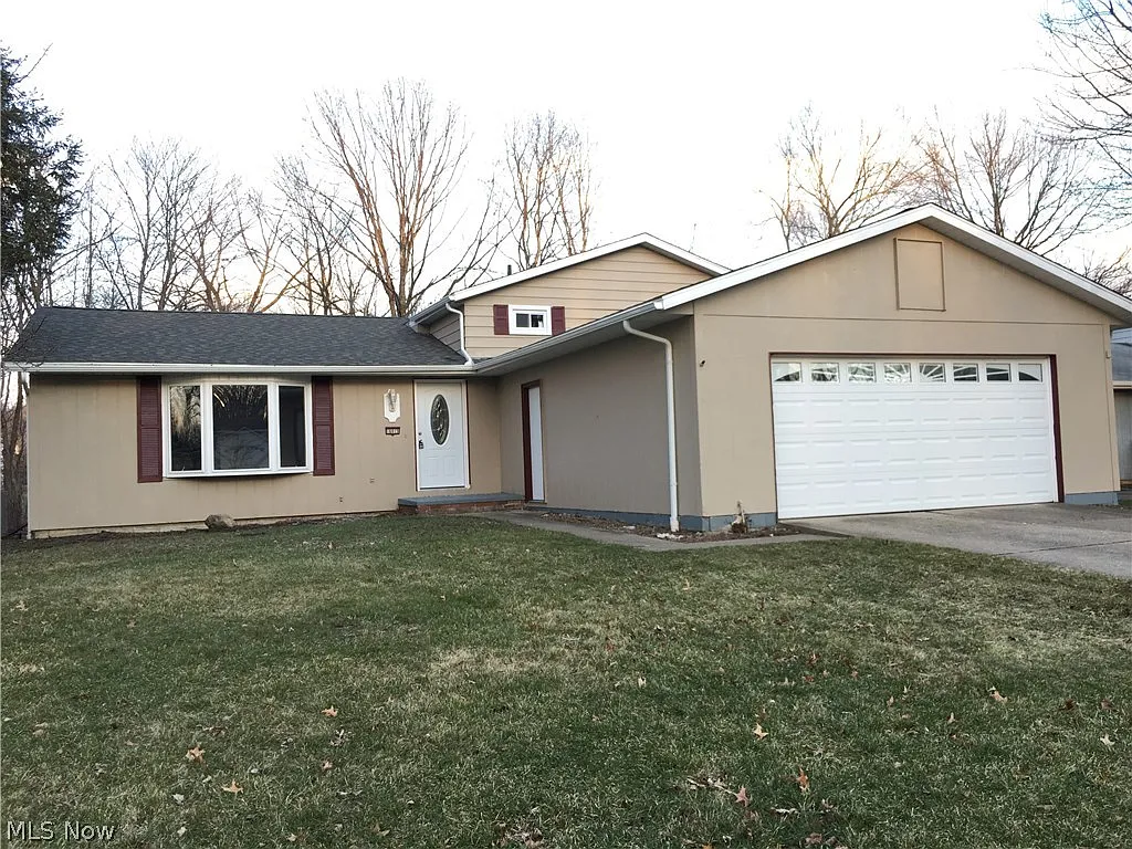 16015 Walnut Creek Dr photo 1