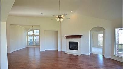 3rd image of 2525 Cotillion Dr