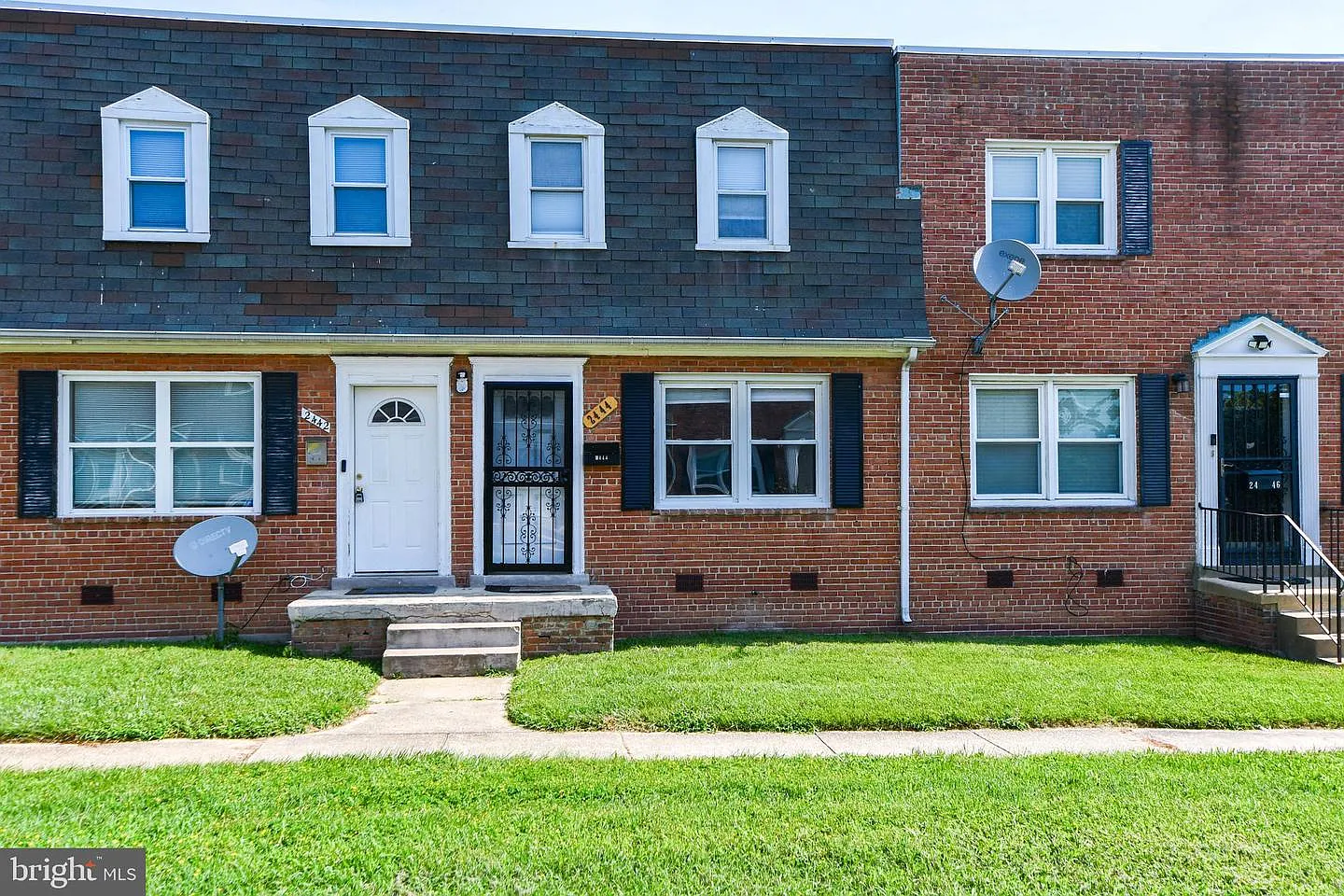 2444 Iverson St photo 1
