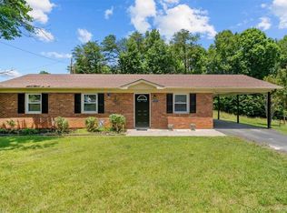 1620 Derbyshire Trl, Reidsville, NC 27320