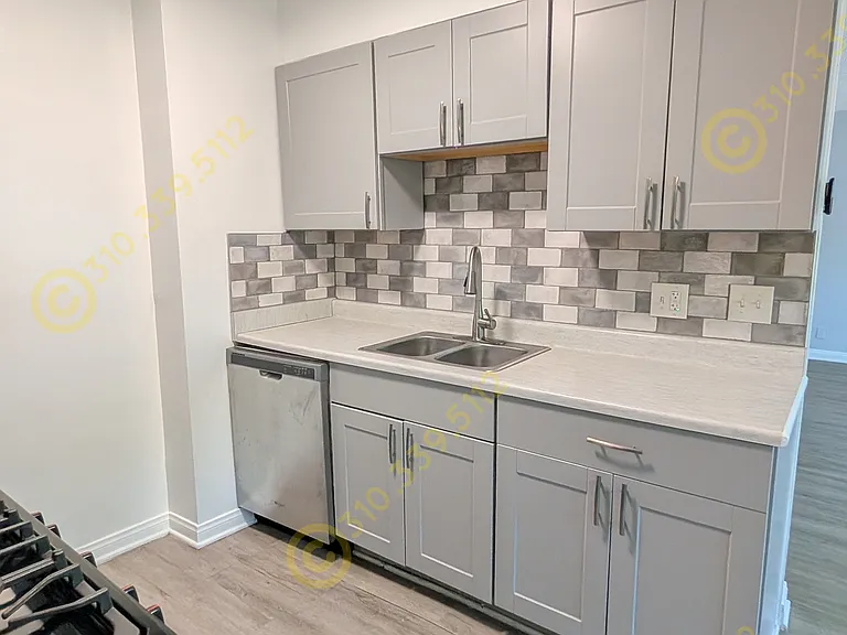 1433 S Holt Ave #2 — Photo 13