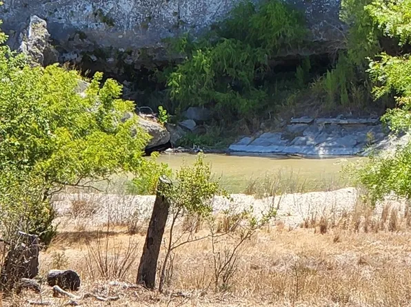490 Lake Rd LOT 2, Pipe Creek, TX 78063