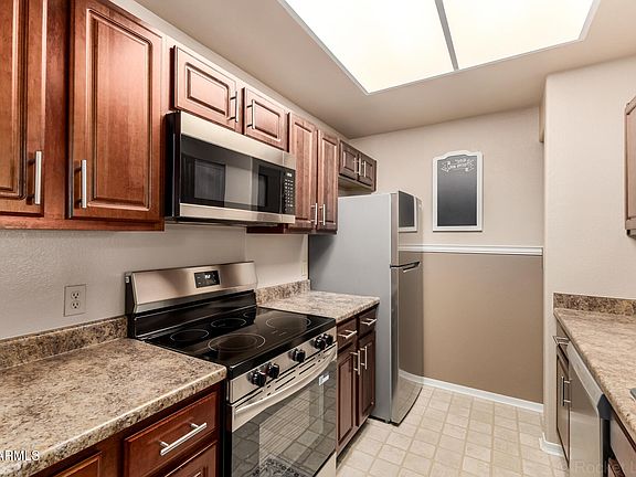 4th image of 3830 E LAKEWOOD Parkway E #2031