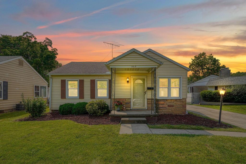 Real estate listing image