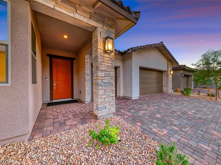 375 Portus Delphini Ct — Photo 6