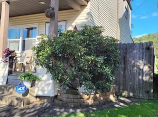 414 Lincoln St, McMechen, WV 26040
