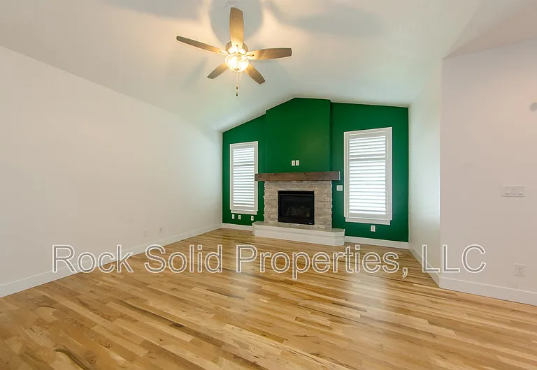 3519 Blue Feather Trl — Photo 13