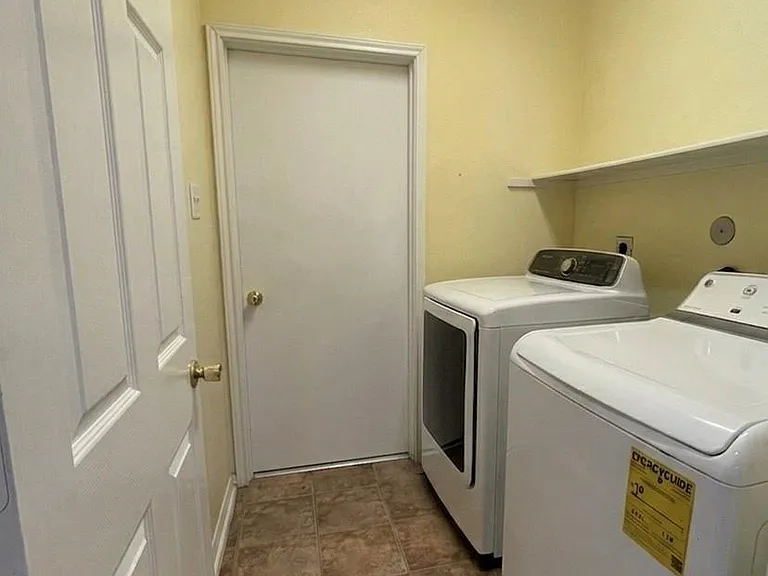931 N Sky Dr — Photo 6