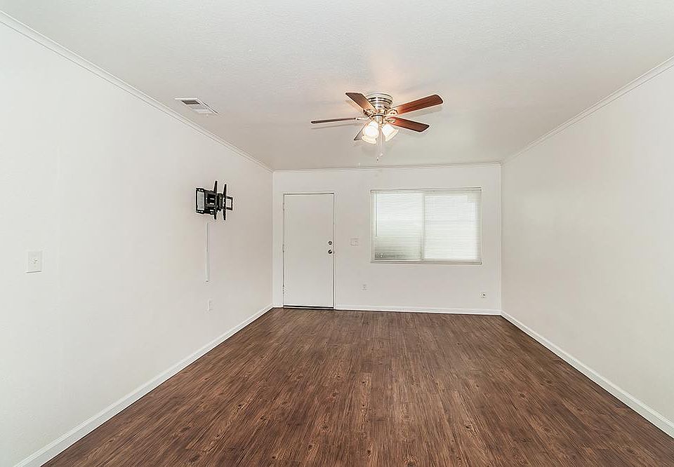 Large Family Room