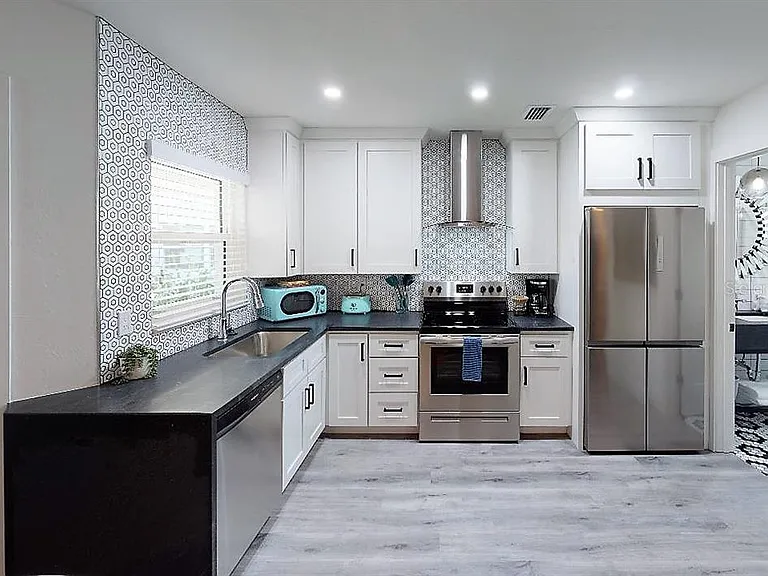 1912 Morrill St #1916 — Photo 23