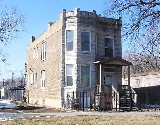 2nd image of 1014 S Independence Blvd