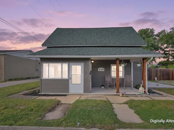 220 Barnes Ave, Circleville, OH 43113