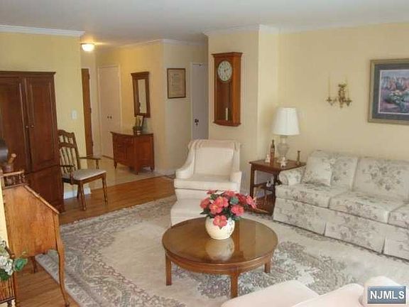 4th image of 770 Anderson Ave APT 4K