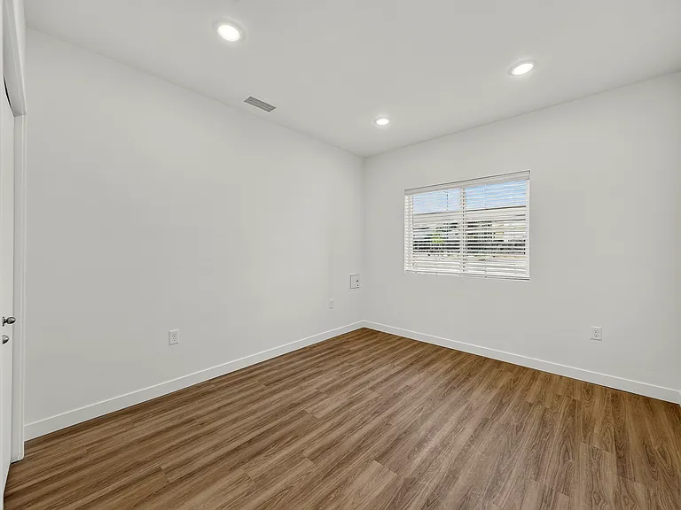 Kuna Commons — Photo 20