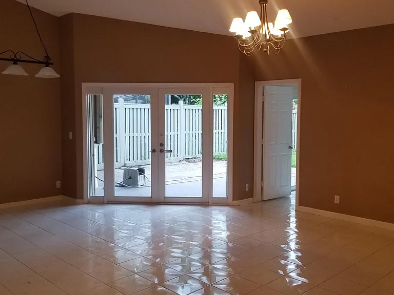 6533 Windsor Dr — Photo 17