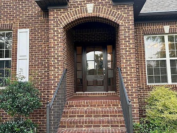 4th image of 469 Woodhaven Way