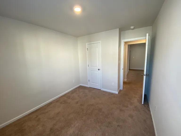 1512 Auckland Ct — Photo 33