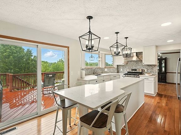 4th image of 258 Girdler Cir