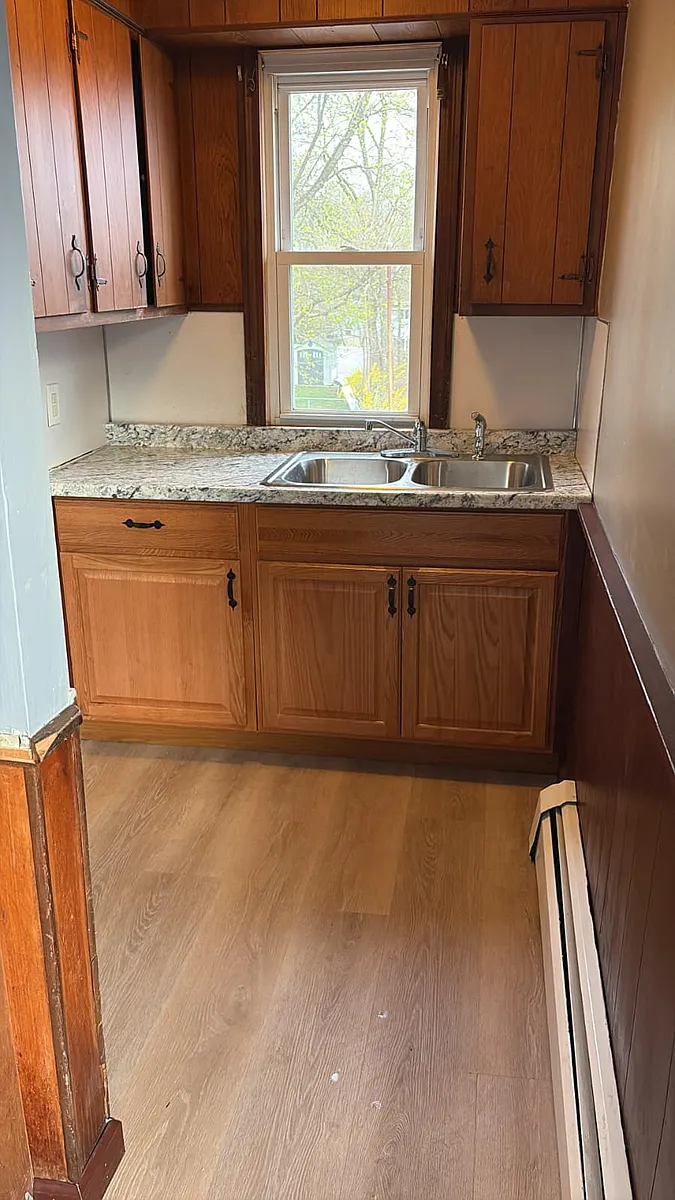 Lavanderia - 86 Winsted Rd #2