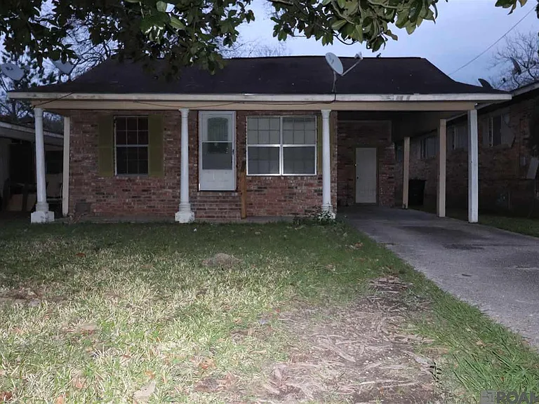 2654 Sheldon Dr — Photo 4