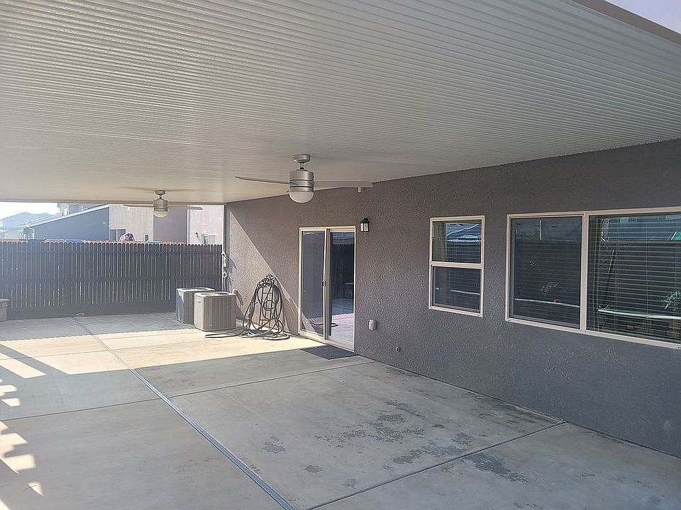 2nd image of 6837 E Redlands Ave