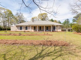 24 White Ln, Purvis, MS 39475
