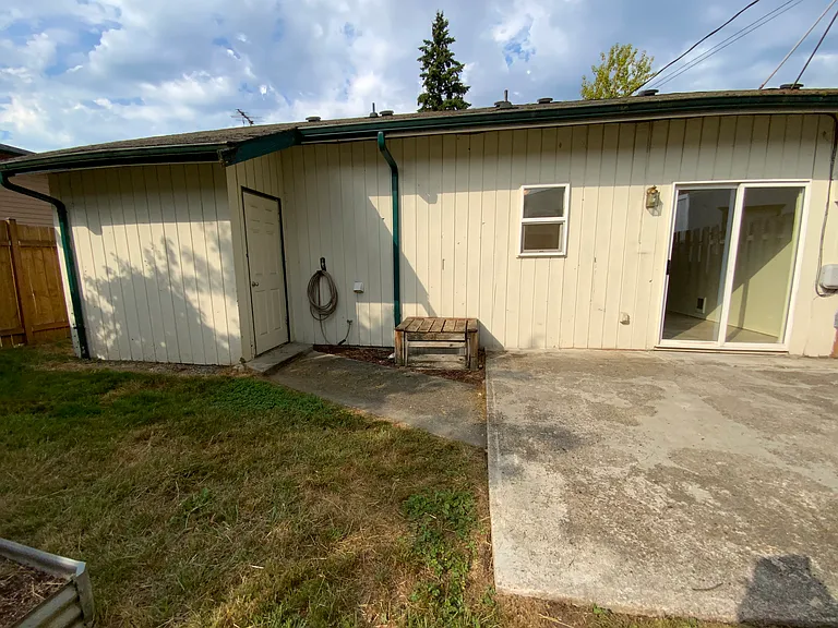 1406 Palm Ave SE — Photo 13