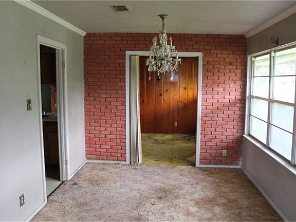 3rd image of 6138 Glenhurst Dr