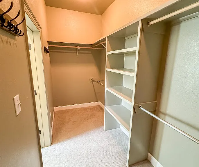 8333 Valencia Ct — Photo 13