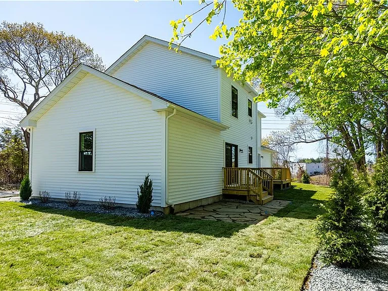 81 Cadora Ave — Photo 30