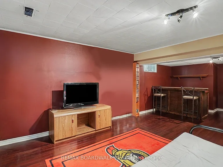 84 Sherway Dr — Photo 23