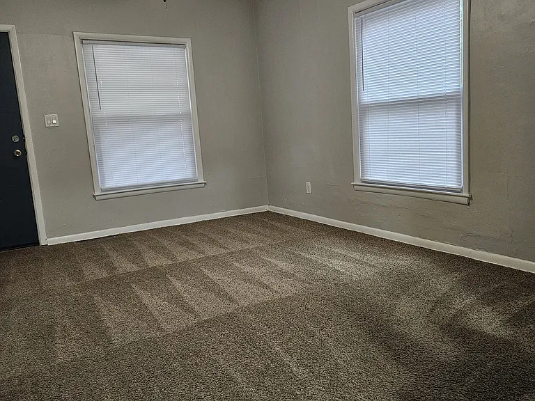 2520 Garfield St — Photo 3
