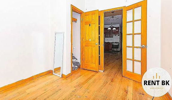 4th image of 135 Rogers Ave #3RF