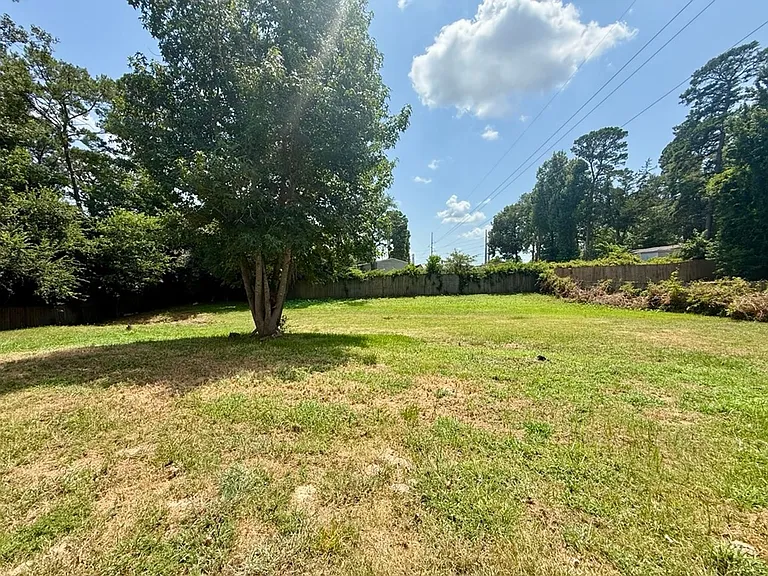 7618 Brookhollow Dr — Photo 23