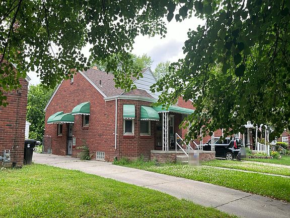 3rd image of 10851 Somerset Ave
