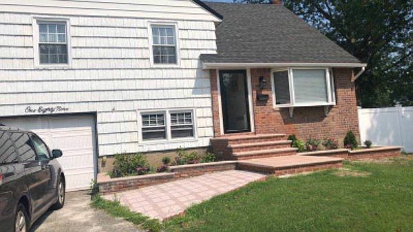 1st image of 189 Elm Pl