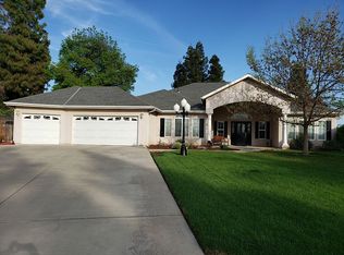 1395 W Sequoia Cir, Reedley, CA 93654