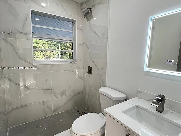 15741 NW 38th Pl #2 — Photo 4