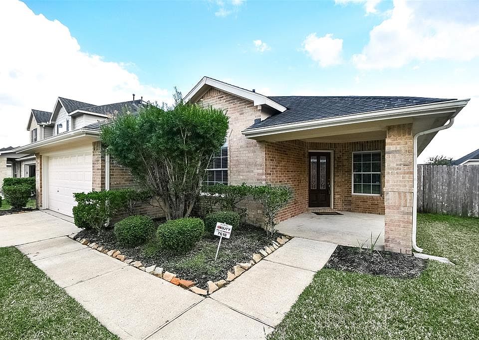 1st image of 7618 Waterlilly Ln