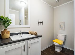 335 Fairfax Ct, Erie, MI