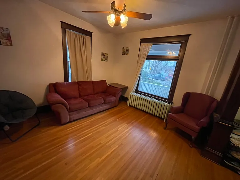 621 Erie St SE #1 — Photo 2