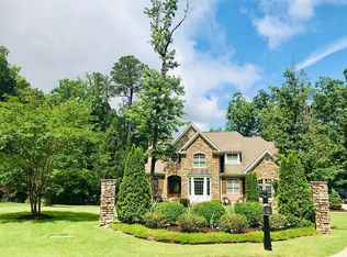 110 Panoramic Ct, Cary, NC 27519
