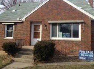 945 W Macarthur Ave, Bloomington, IL