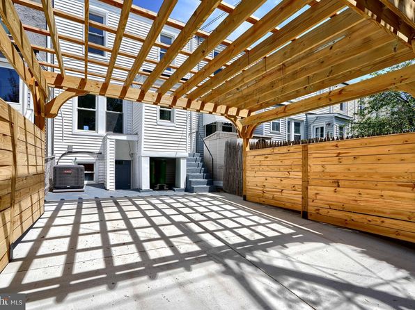 837 W 33rd St, Baltimore, MD 21211