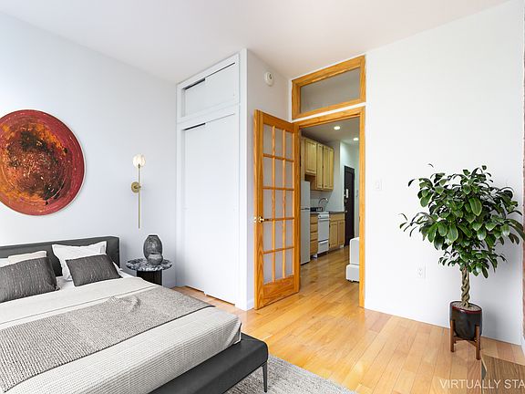 5th image of 136 E 28th St APT 4FW