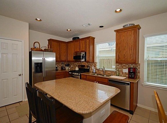 5th image of 1439 Hardy Stone Dr